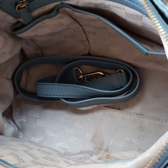 Blue leather Michael Kors bag - Picture 6 of 7